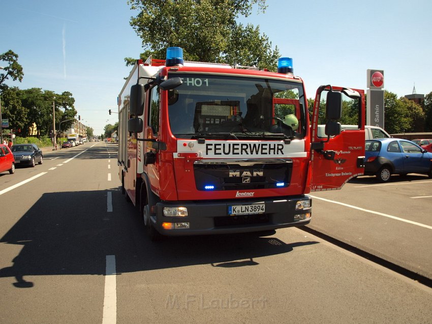 Feuer2Y Koeln Buchheim  Wichheimerstr P212.JPG